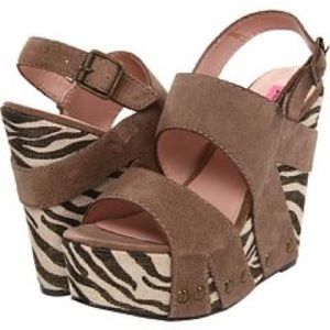 Animal print platform sandal